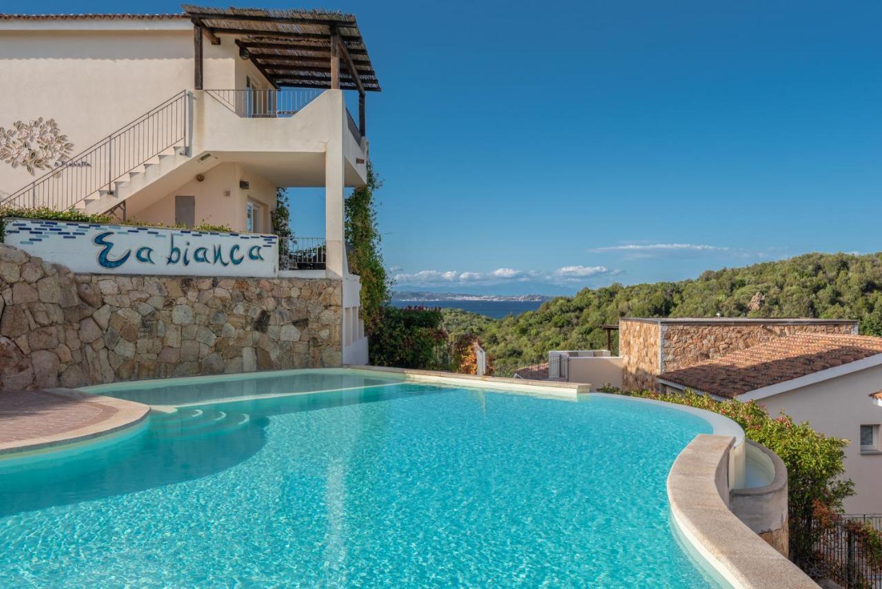 Residence Ea Bianca Байя Сардиния Экстерьер фото