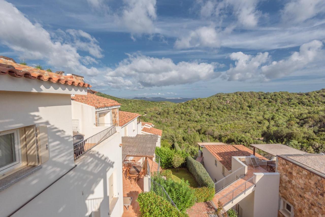 Residence Ea Bianca Байя Сардиния Экстерьер фото